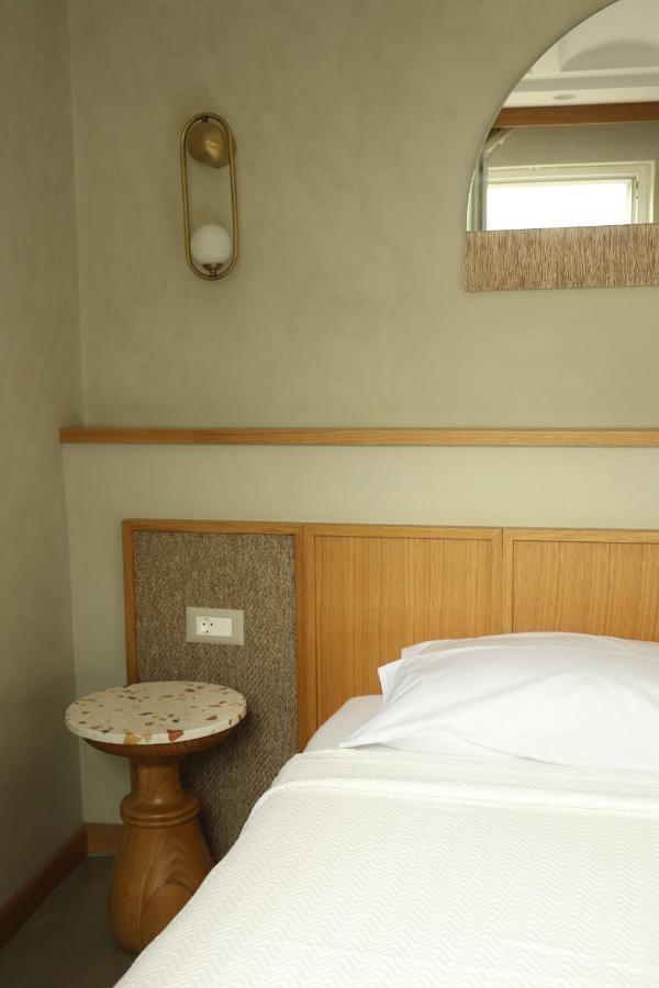 Monk Hotel Алачати Экстерьер фото
