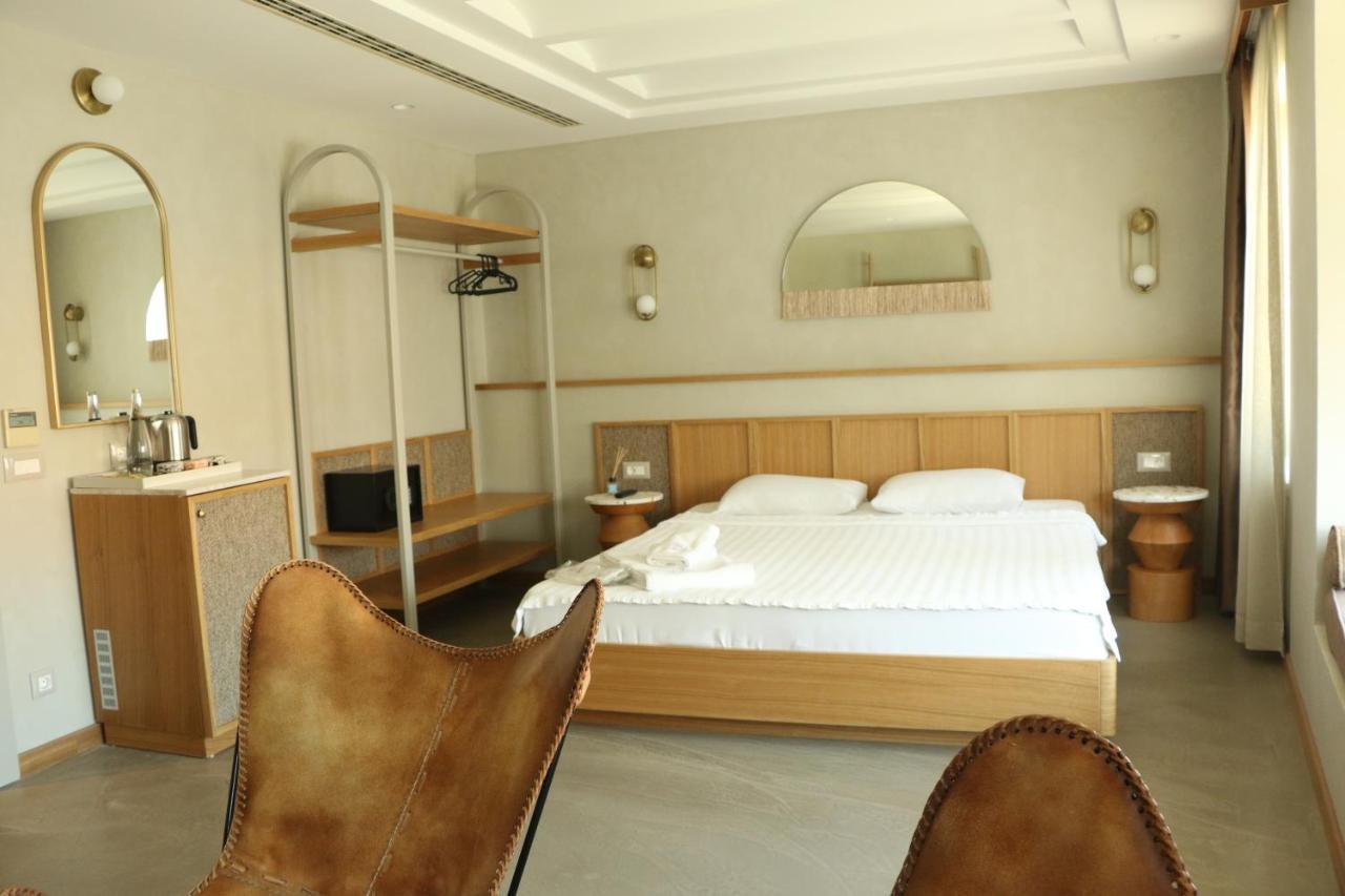 Monk Hotel Алачати Экстерьер фото
