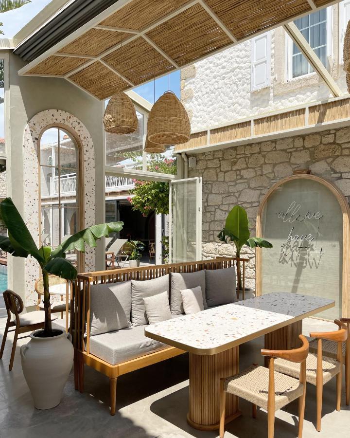 Monk Hotel Алачати Экстерьер фото