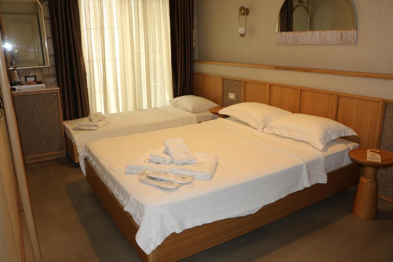 Monk Hotel Алачати Экстерьер фото