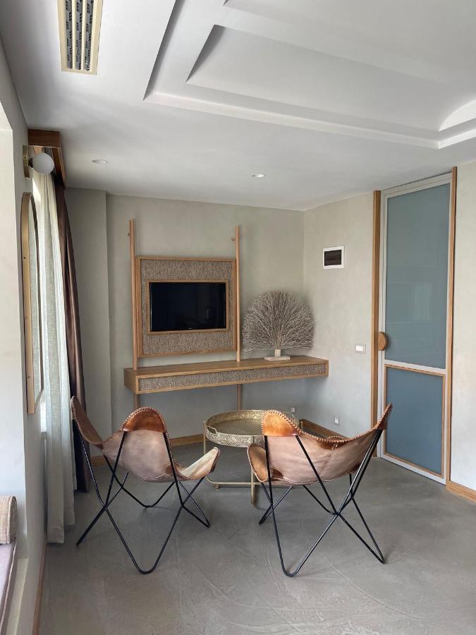 Monk Hotel Алачати Экстерьер фото